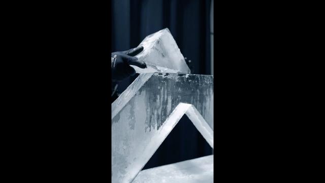 Stay frosty ❄️ #ModernWarfare2 Ice Sculpture #CallOfDuty  #ASMR