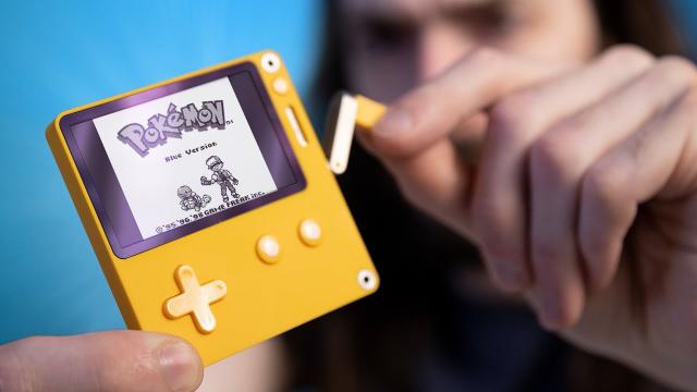 How useful is a Game Boy with a CRANK? [Playdate]